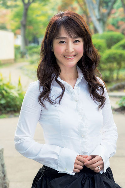 相田翔子さん 歌手 女優 45歳 達人たちの ワタシの センタク 第回 サライ Jp 小学館の雑誌 サライ 公式サイト