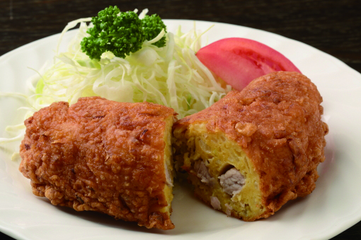 23-HAMA0539現在も東京・神田で営業を続ける老舗洋食店「松栄亭」の洋風カキアゲ。他では味わえないオリジナルのメニューである。
