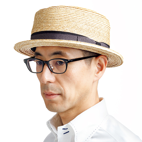 田中帽子店では日本人の頭に合った木型、金型を独自に作っている。今回の商品は欧米型。