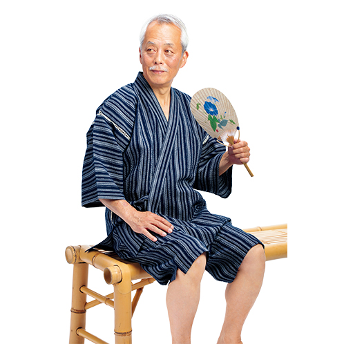 久留米織り甚平 ゆったりとした着心地で涼感が持続 サライ Jp 小学館の雑誌 サライ 公式サイト
