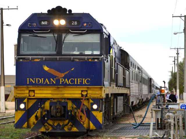 オーストラリア横断列車 インディアンパシフィック で世界最長直線区間を行く サライ Jp 小学館の雑誌 サライ 公式サイト