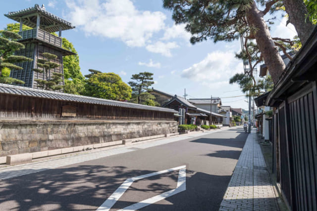 東海道の宿場町 由比 で富士の絶景と名物桜エビを楽しむ 日本の古い街並み紀行 第２回 サライ Jp 小学館の雑誌 サライ 公式サイト