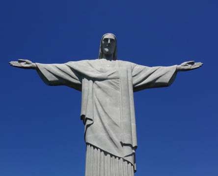 新 世界七不思議に選ばれたリオデジャネイロのシンボル コルコバードのキリスト像 はどうやって作られた サライ Jp 小学館の雑誌 サライ 公式サイト
