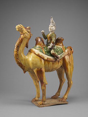 三彩騎駝人物　中国　唐時代　出光美術館蔵