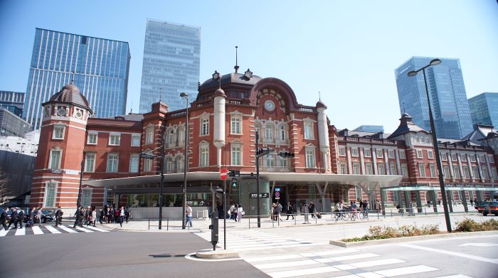 東京駅と辰野金吾 1990から91年 176p ソフトカバー Amazon.co.jp: 東京駅をつくった男: 日本の近代建築を切り開いた