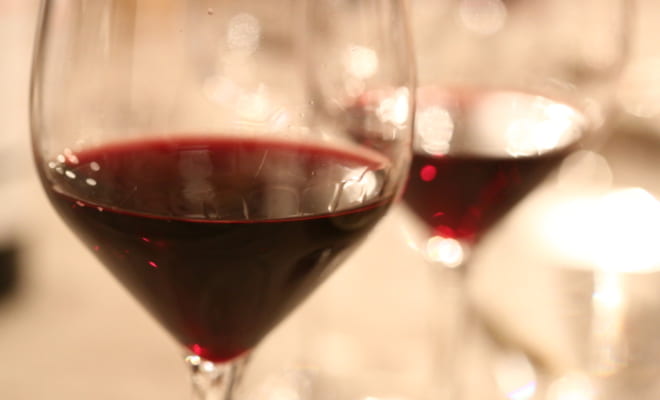 「ワインの王様」と呼ばれるピノ・ノワールは、飲み手にとっても造り手にとっても思い入れを抱きがちなぶどう品種。