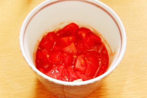 ミニトマトはさいの目に切る。★の調味料と混ぜてソースを作る