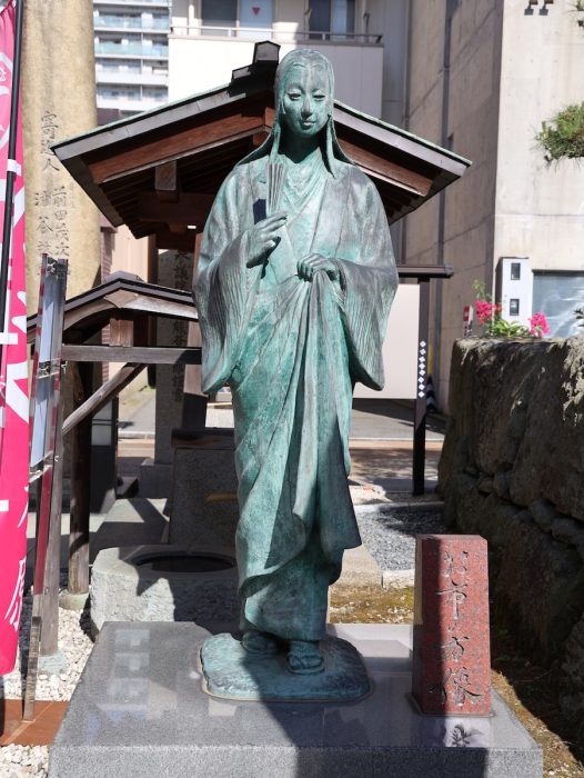 北ノ庄城址にあるお市の方像